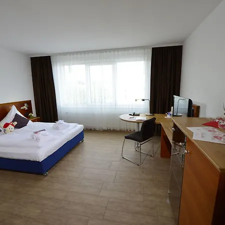 Hotel Michel Frankfurt Airport 4*