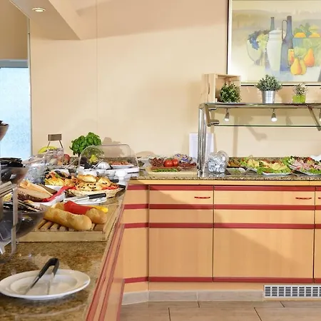 Hotel Michel Frankfurt Airport 4*